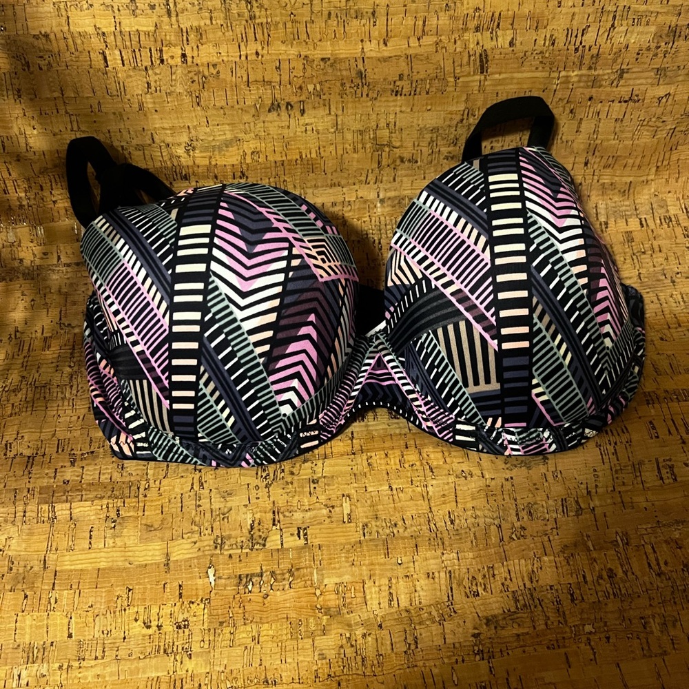 Victoria's Secret's PINK Wear Everywhere Lightly Lined Bra